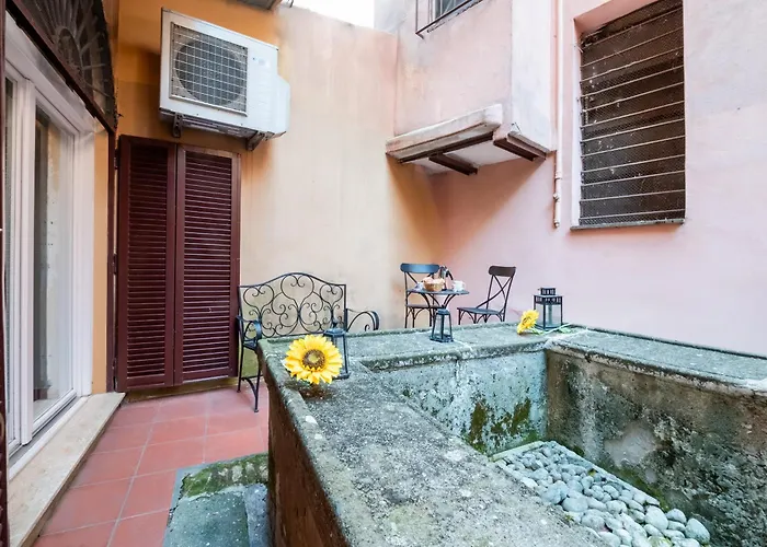 Number Five In Trastevere Apartment